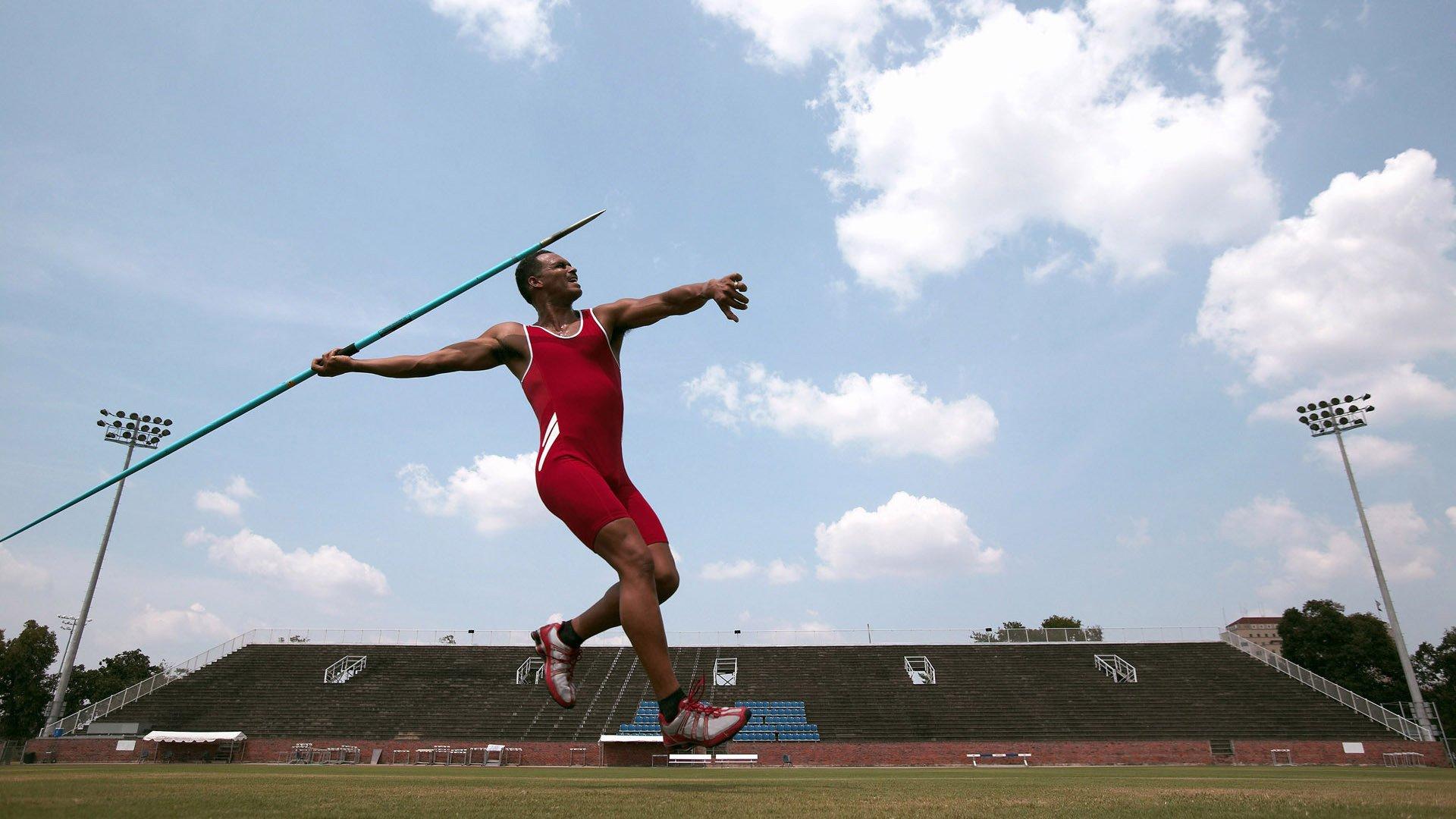 力挽狂澜！德里克-怀特三分雨轰34分率队逆转胜